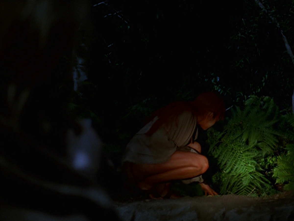 extant_StarTrek_VOY_7x22-NaturalLaw_1588.jpg