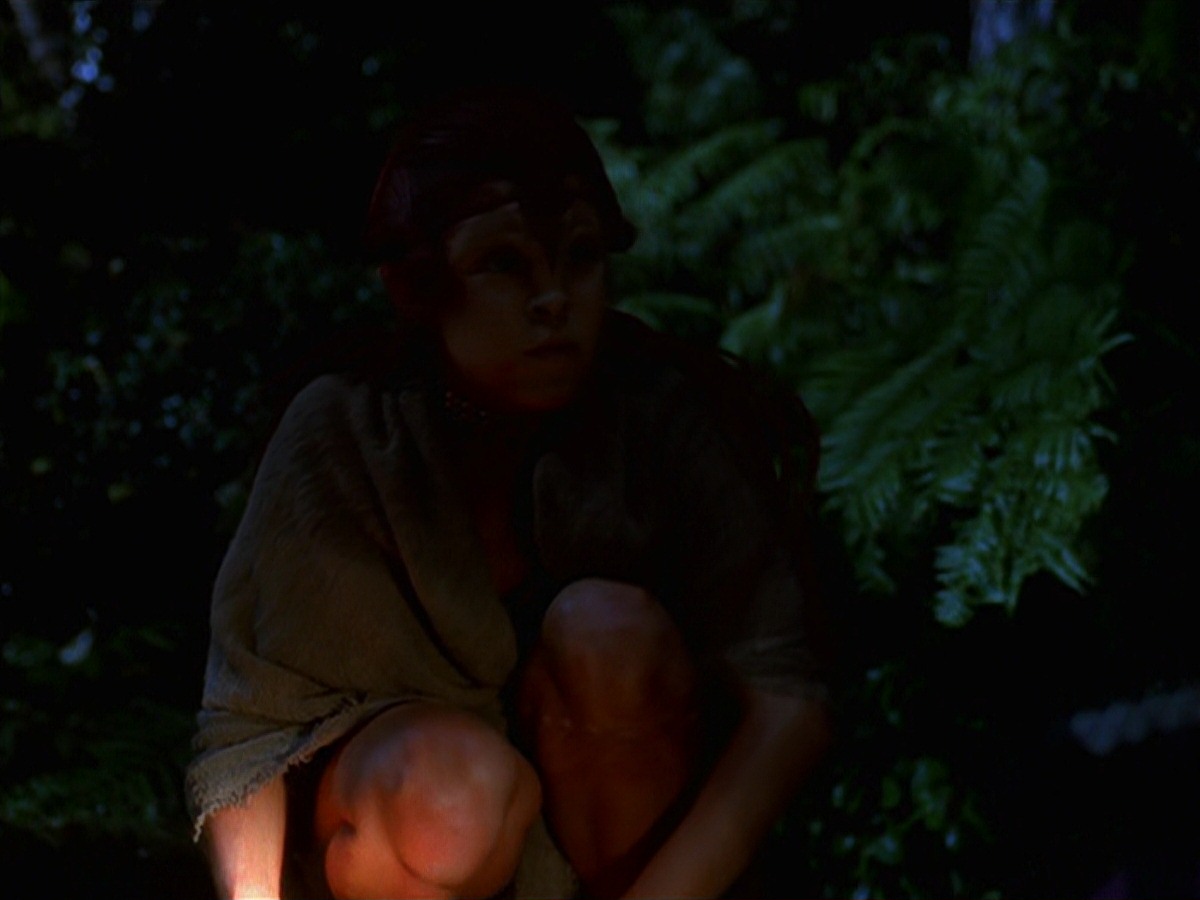 extant_StarTrek_VOY_7x22-NaturalLaw_1624.jpg