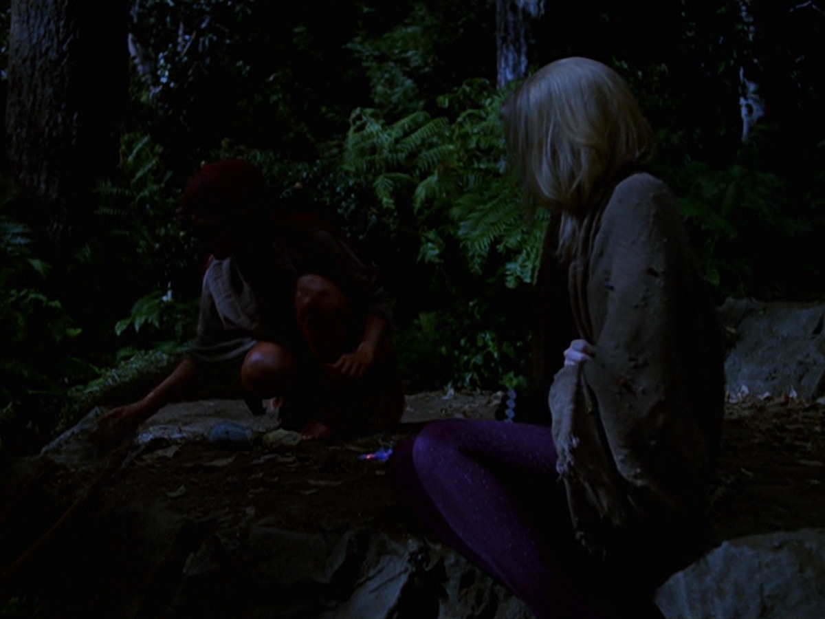 extant_StarTrek_VOY_7x22-NaturalLaw_1642.jpg