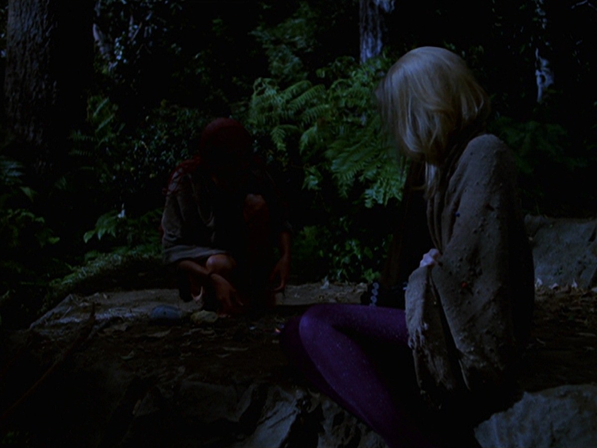 extant_StarTrek_VOY_7x22-NaturalLaw_1645.jpg