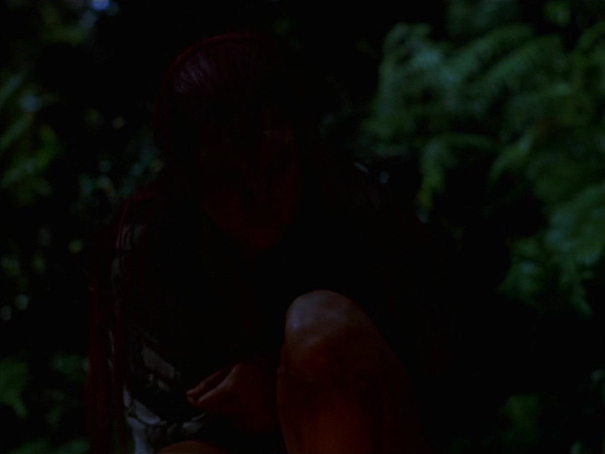 extant_StarTrek_VOY_7x22-NaturalLaw_1651.jpg
