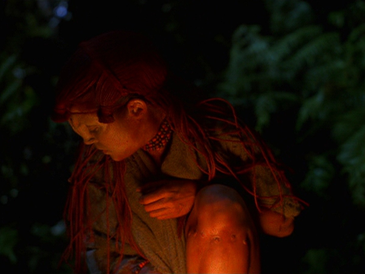 extant_StarTrek_VOY_7x22-NaturalLaw_1660.jpg