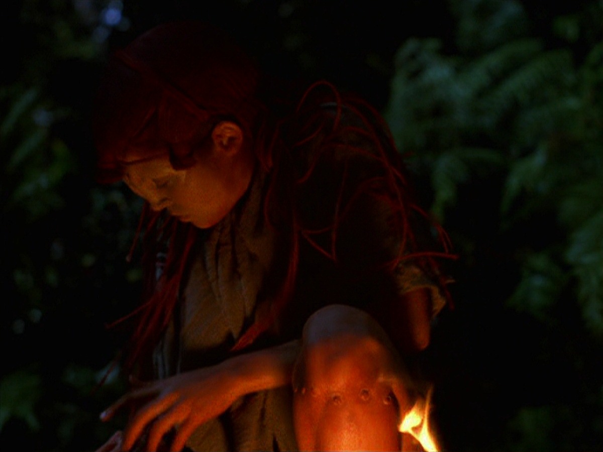 extant_StarTrek_VOY_7x22-NaturalLaw_1662.jpg