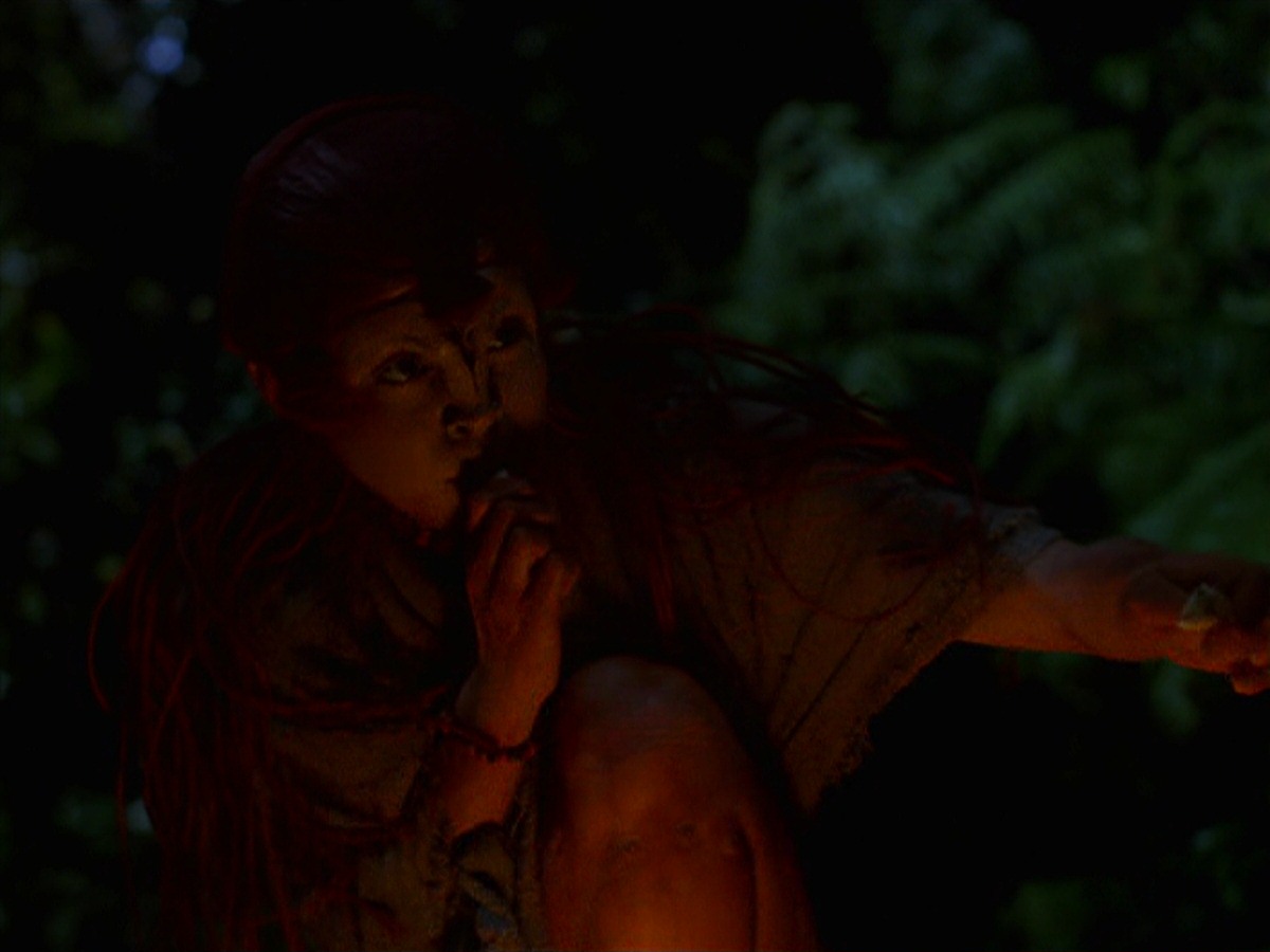 extant_StarTrek_VOY_7x22-NaturalLaw_1671.jpg