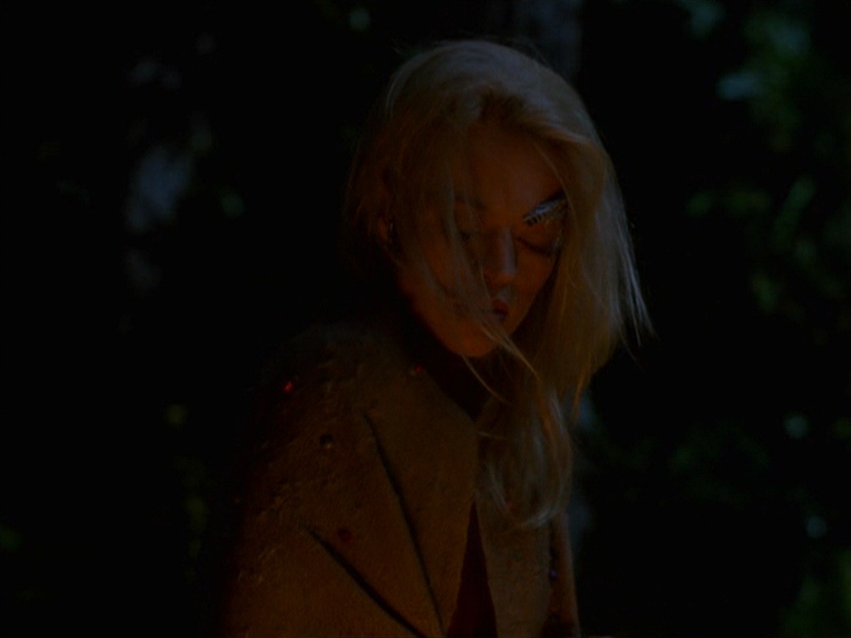 extant_StarTrek_VOY_7x22-NaturalLaw_1689.jpg