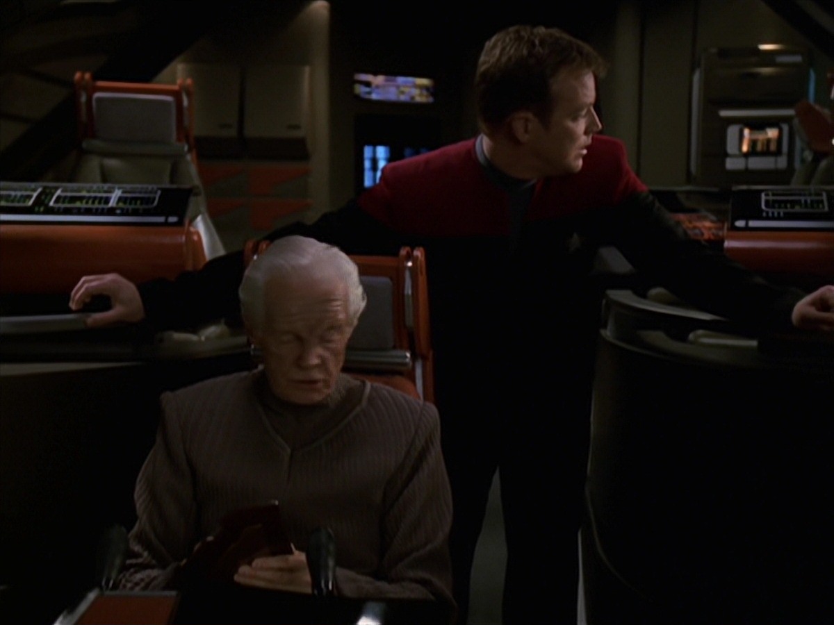 extant_StarTrek_VOY_7x22-NaturalLaw_1707.jpg