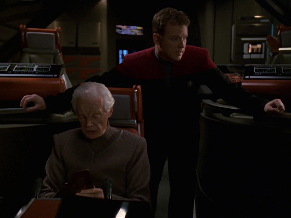 extant_StarTrek_VOY_7x22-NaturalLaw_1708.jpg