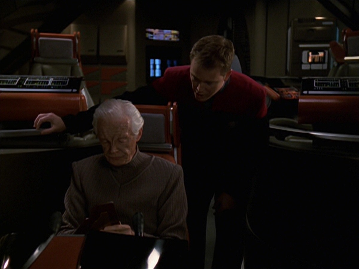 extant_StarTrek_VOY_7x22-NaturalLaw_1713.jpg