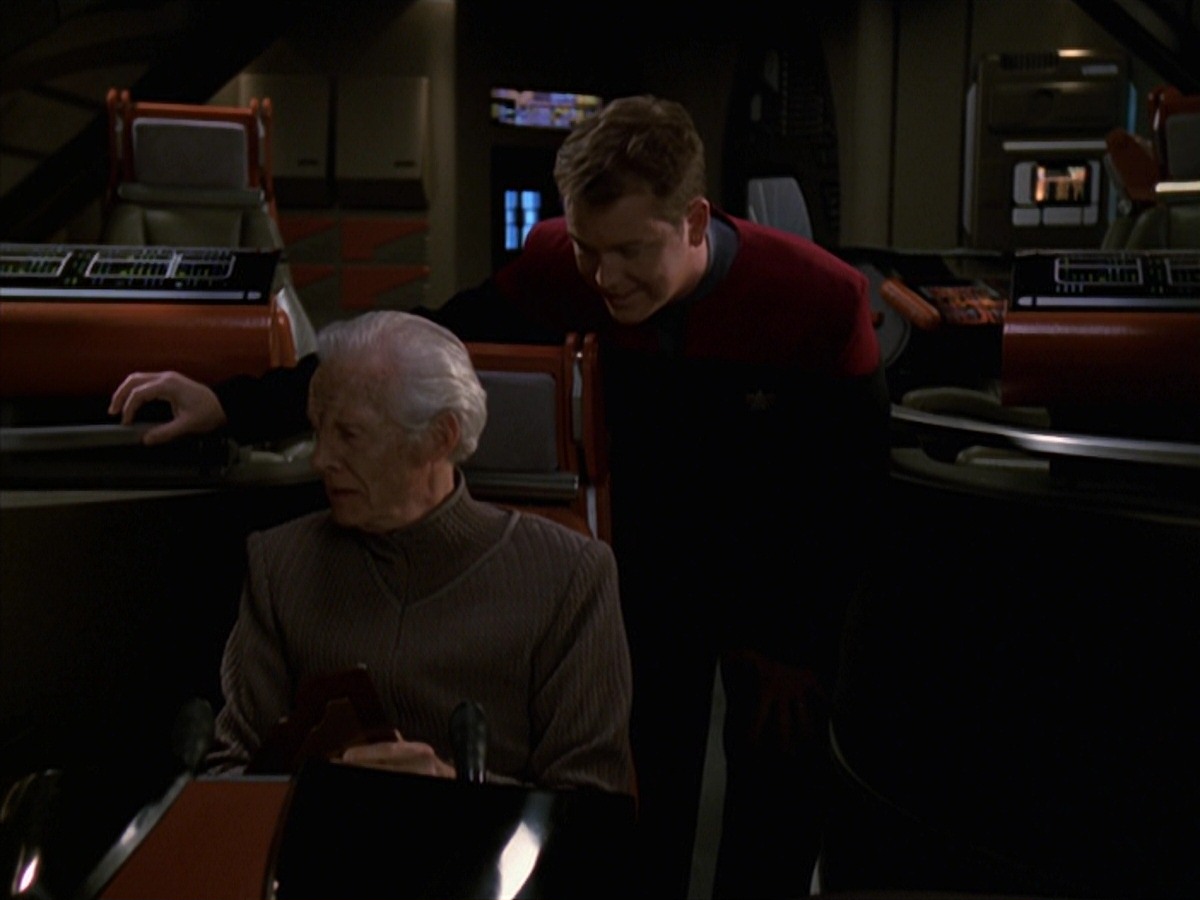 extant_StarTrek_VOY_7x22-NaturalLaw_1719.jpg