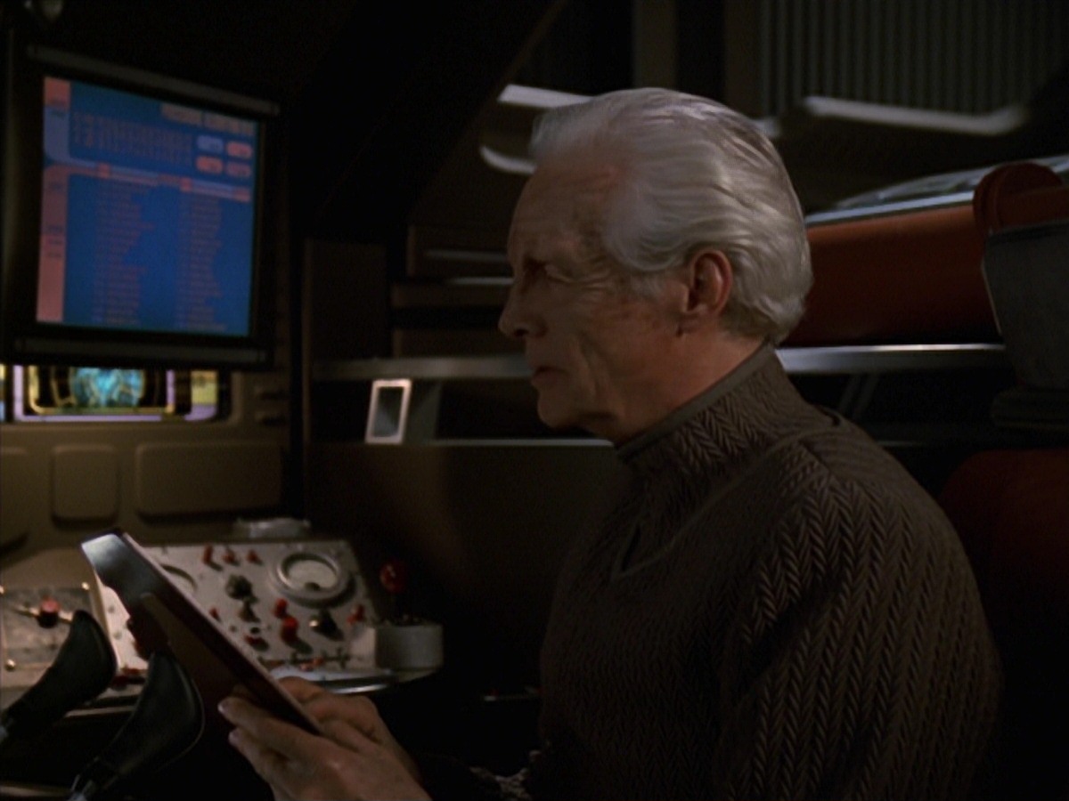 extant_StarTrek_VOY_7x22-NaturalLaw_1721.jpg