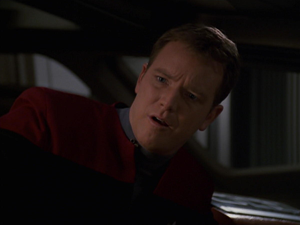 extant_StarTrek_VOY_7x22-NaturalLaw_1733.jpg