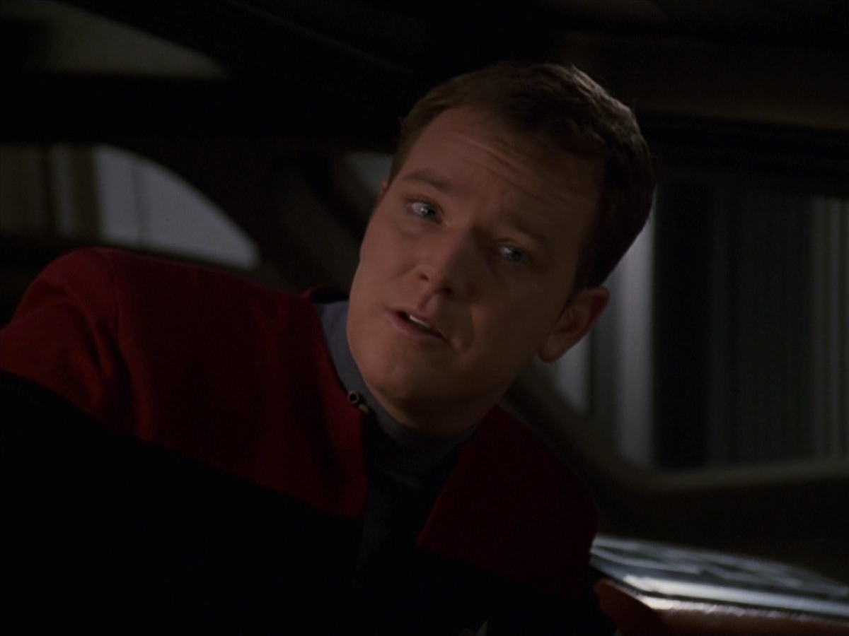 extant_StarTrek_VOY_7x22-NaturalLaw_1741.jpg