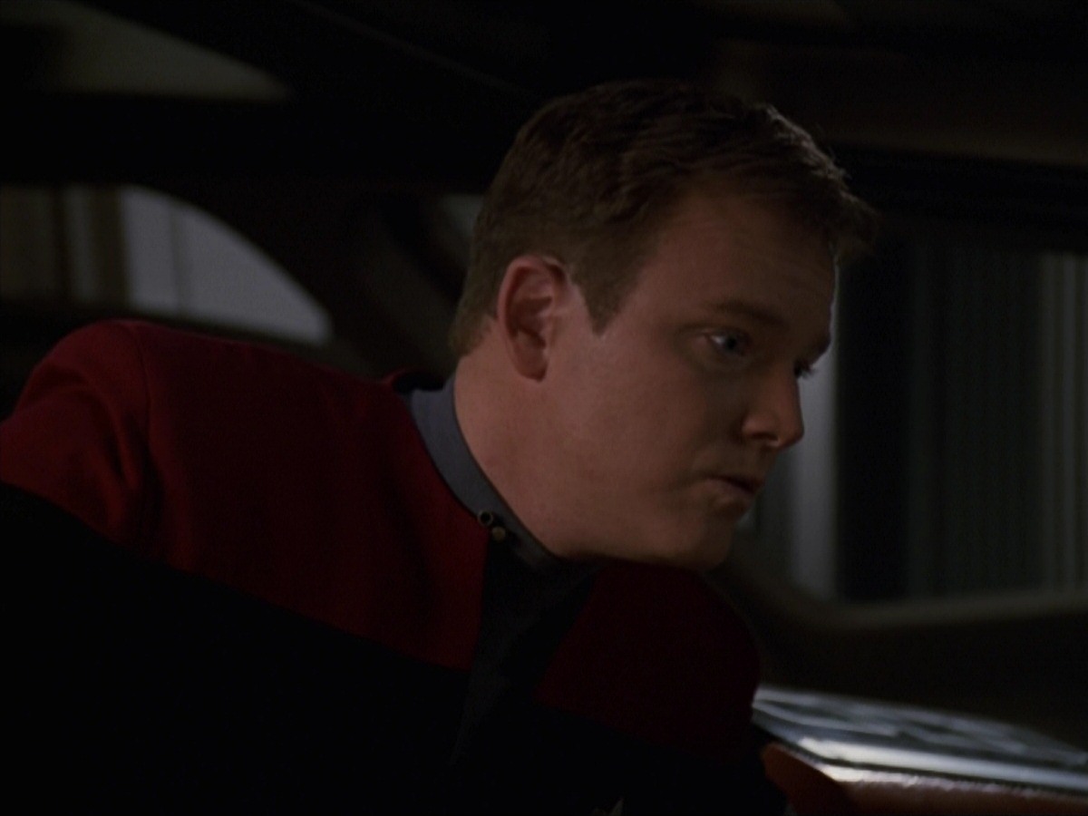 extant_StarTrek_VOY_7x22-NaturalLaw_1743.jpg