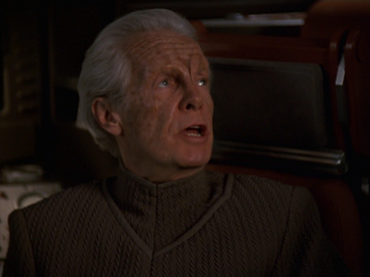 extant_StarTrek_VOY_7x22-NaturalLaw_1746.jpg