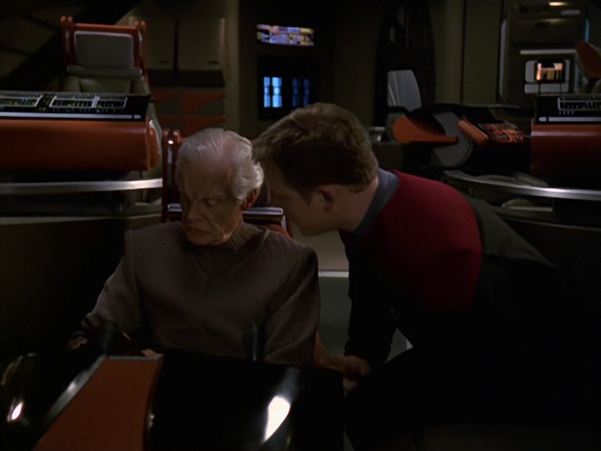extant_StarTrek_VOY_7x22-NaturalLaw_1762.jpg
