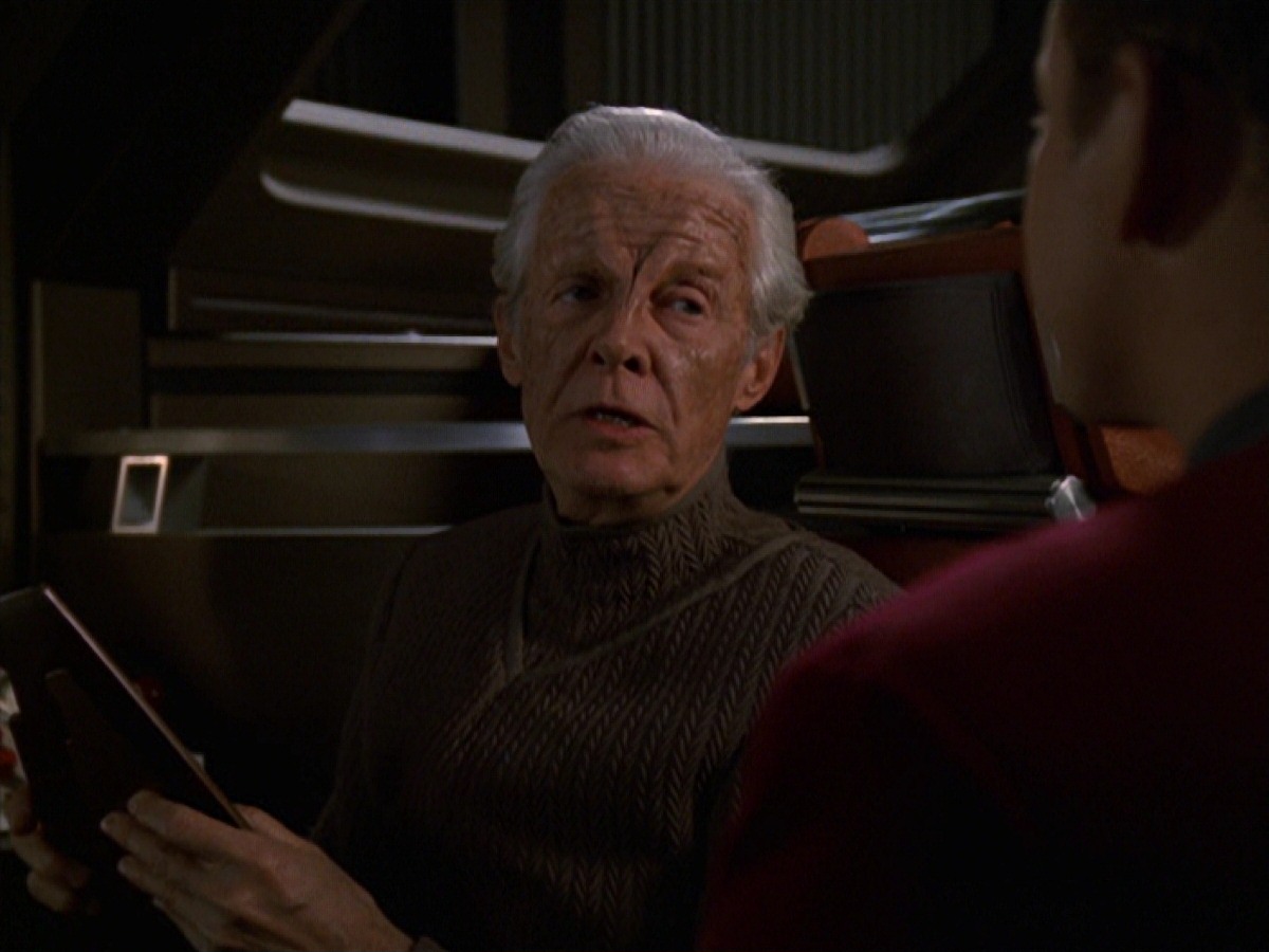 extant_StarTrek_VOY_7x22-NaturalLaw_1771.jpg