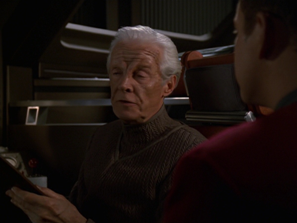 extant_StarTrek_VOY_7x22-NaturalLaw_1774.jpg