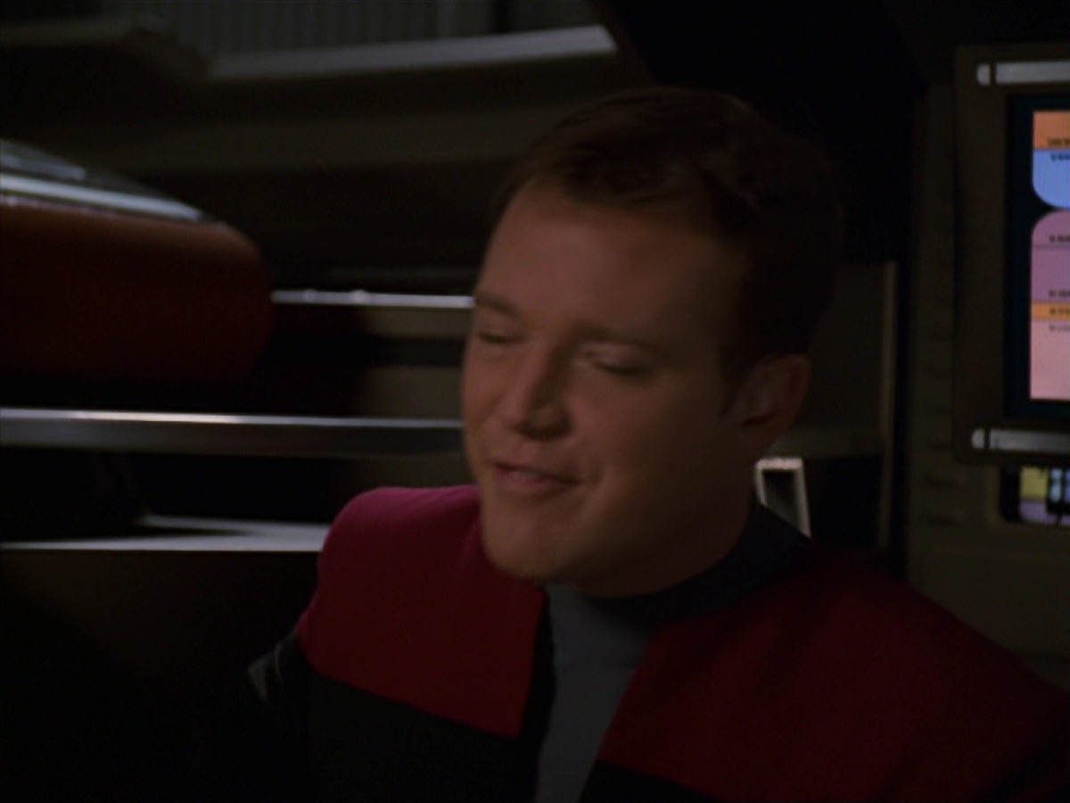 extant_StarTrek_VOY_7x22-NaturalLaw_1780.jpg