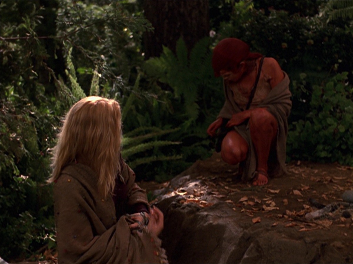 extant_StarTrek_VOY_7x22-NaturalLaw_1823.jpg