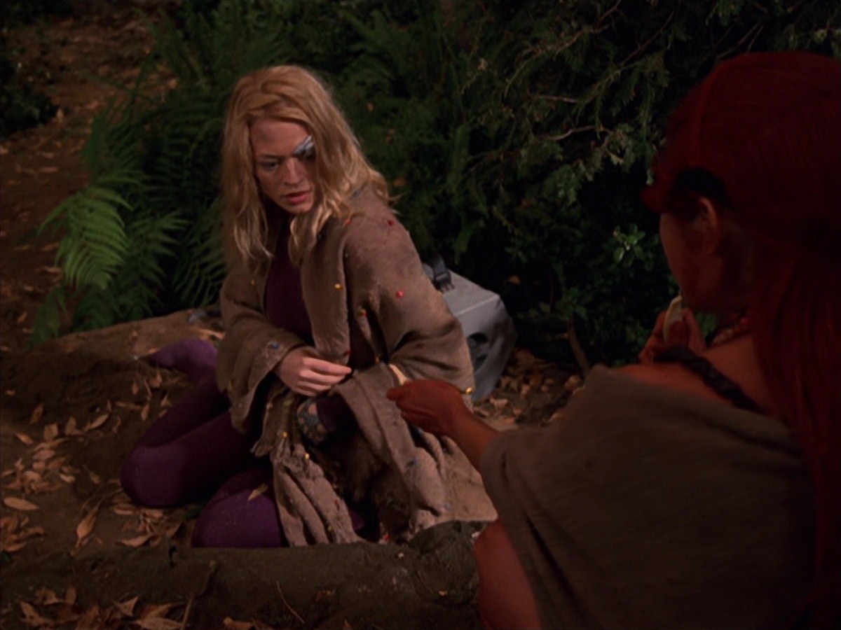 extant_StarTrek_VOY_7x22-NaturalLaw_1832.jpg