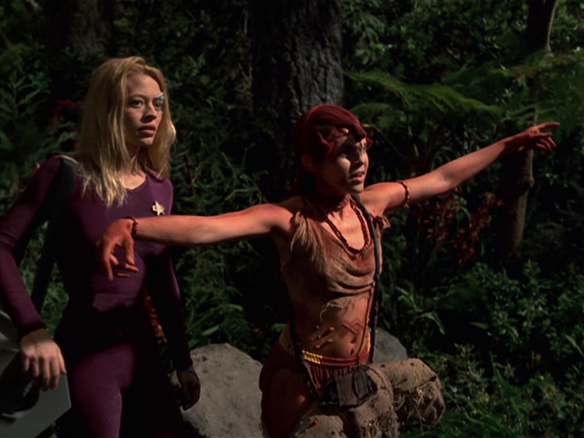 extant_StarTrek_VOY_7x22-NaturalLaw_1954.jpg