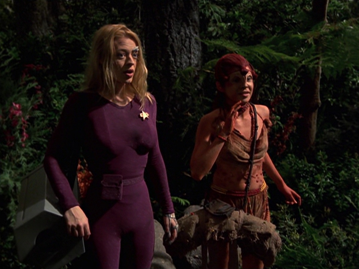extant_StarTrek_VOY_7x22-NaturalLaw_1968.jpg