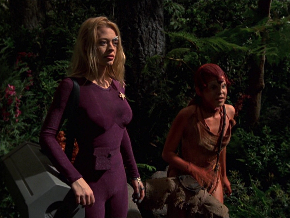 extant_StarTrek_VOY_7x22-NaturalLaw_1970.jpg