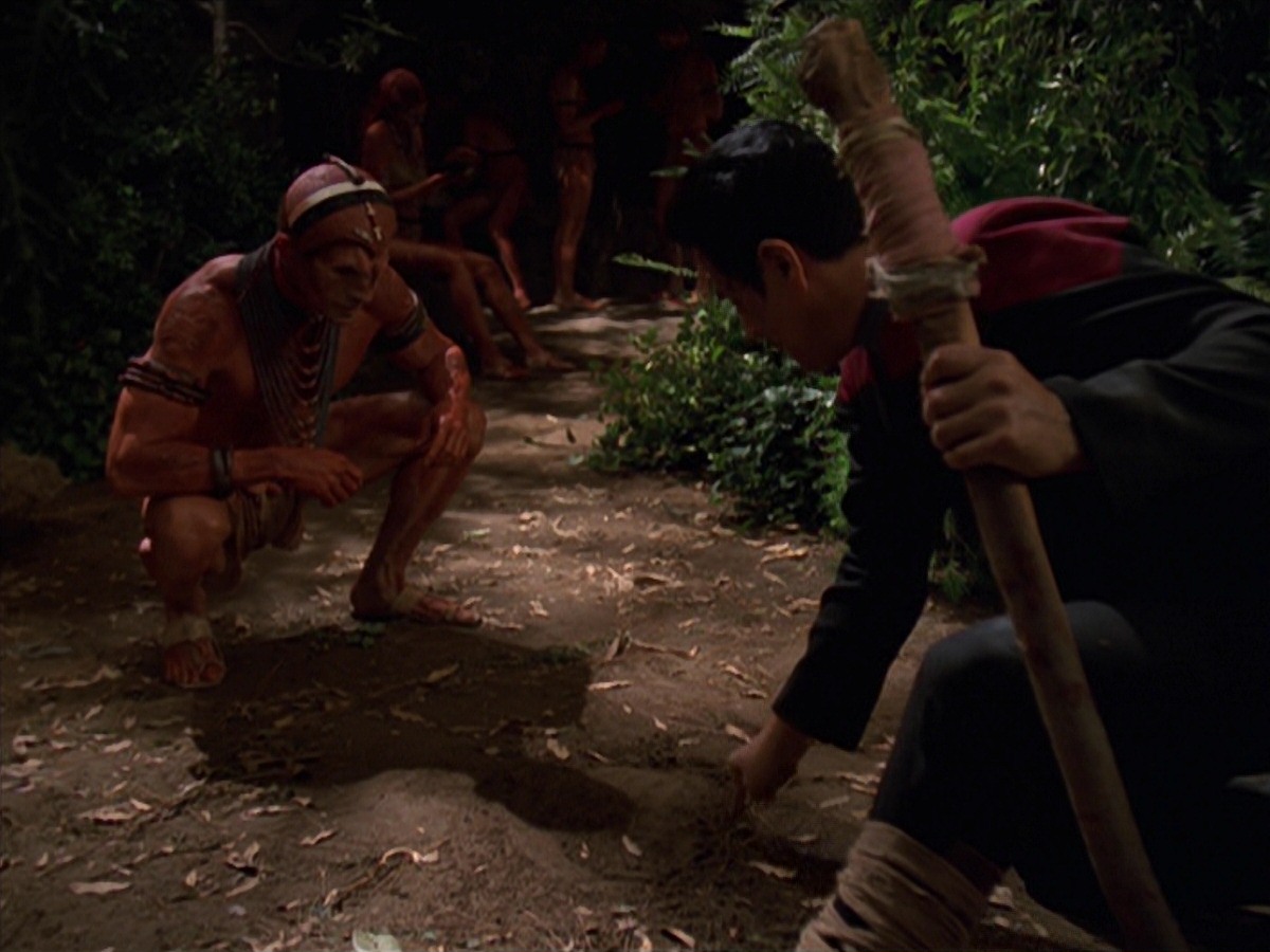 extant_StarTrek_VOY_7x22-NaturalLaw_2038.jpg