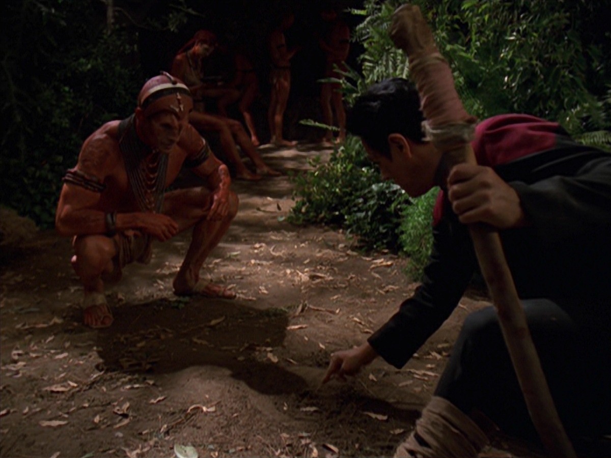extant_StarTrek_VOY_7x22-NaturalLaw_2040.jpg