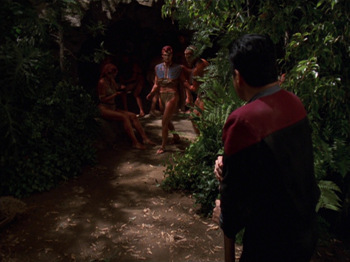 extant_StarTrek_VOY_7x22-NaturalLaw_2060.jpg