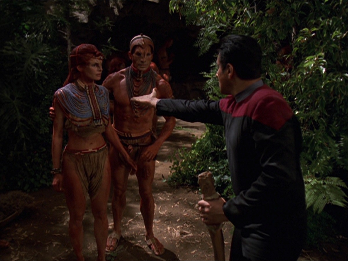 extant_StarTrek_VOY_7x22-NaturalLaw_2077.jpg