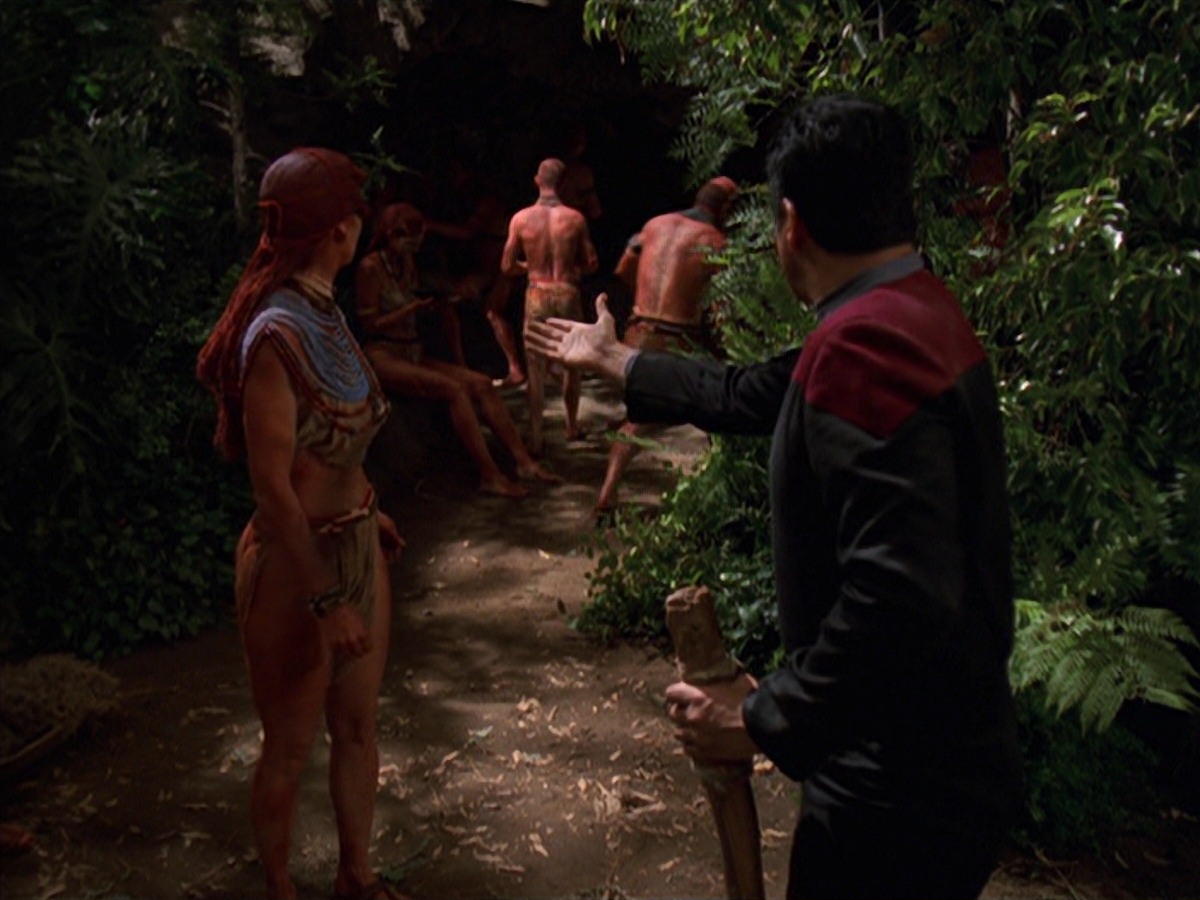 extant_StarTrek_VOY_7x22-NaturalLaw_2081.jpg