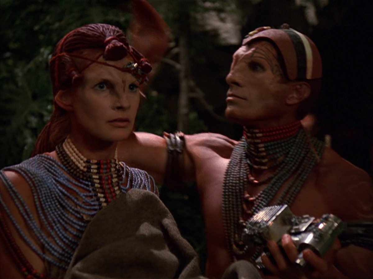 extant_StarTrek_VOY_7x22-NaturalLaw_2095.jpg