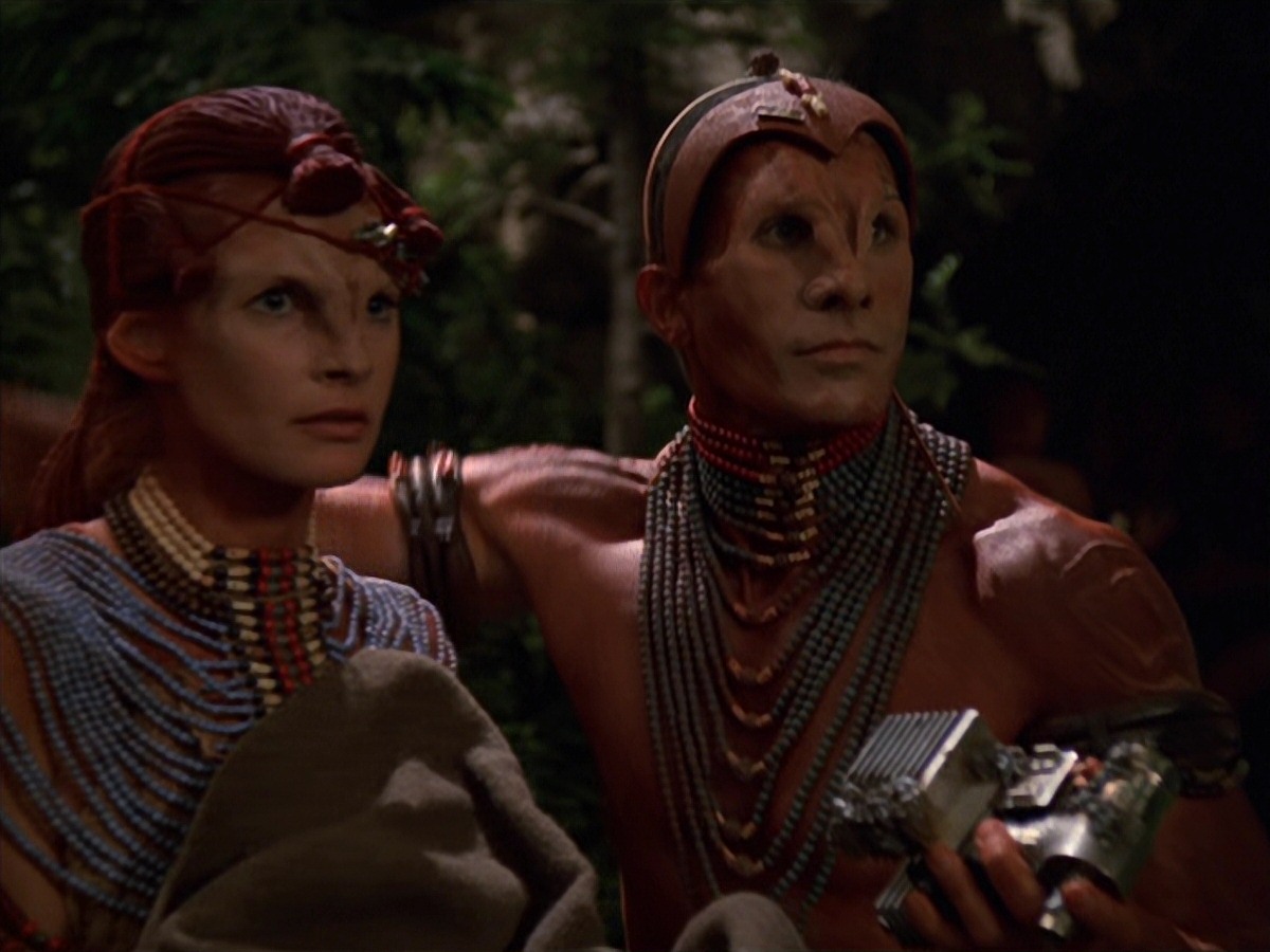 extant_StarTrek_VOY_7x22-NaturalLaw_2096.jpg