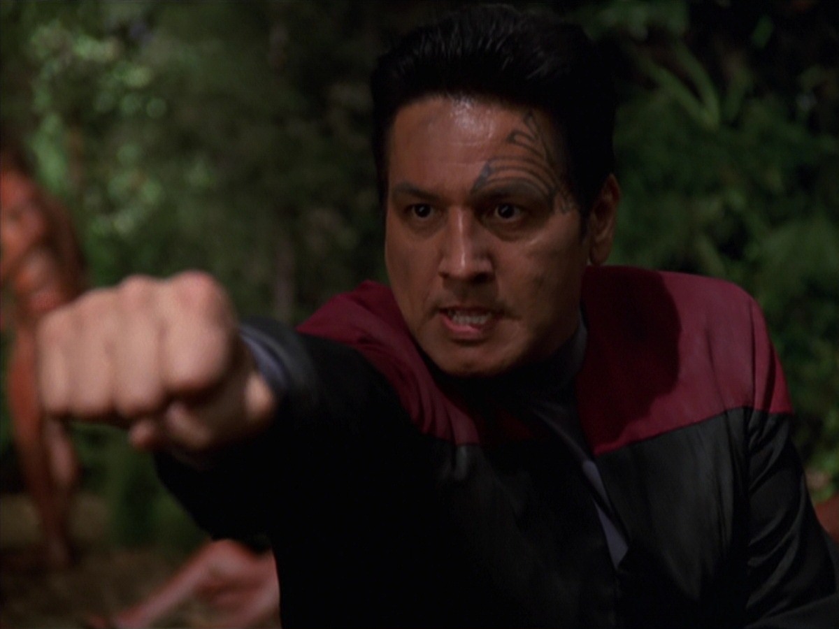 extant_StarTrek_VOY_7x22-NaturalLaw_2108.jpg