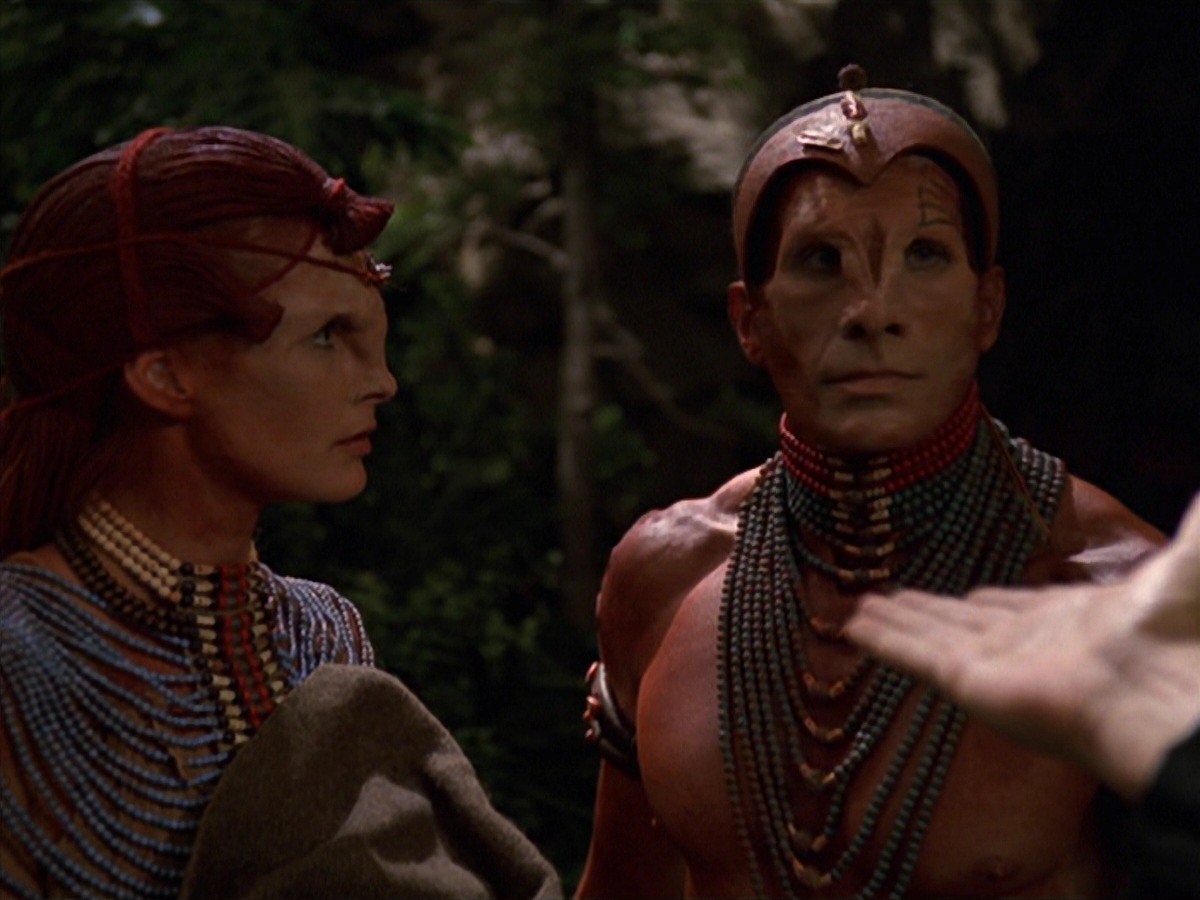 extant_StarTrek_VOY_7x22-NaturalLaw_2114.jpg