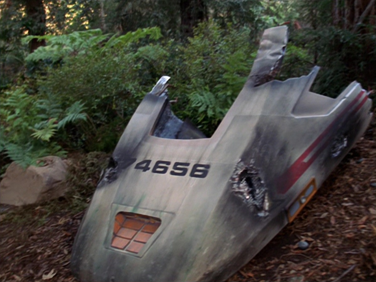 extant_StarTrek_VOY_7x22-NaturalLaw_2119.jpg