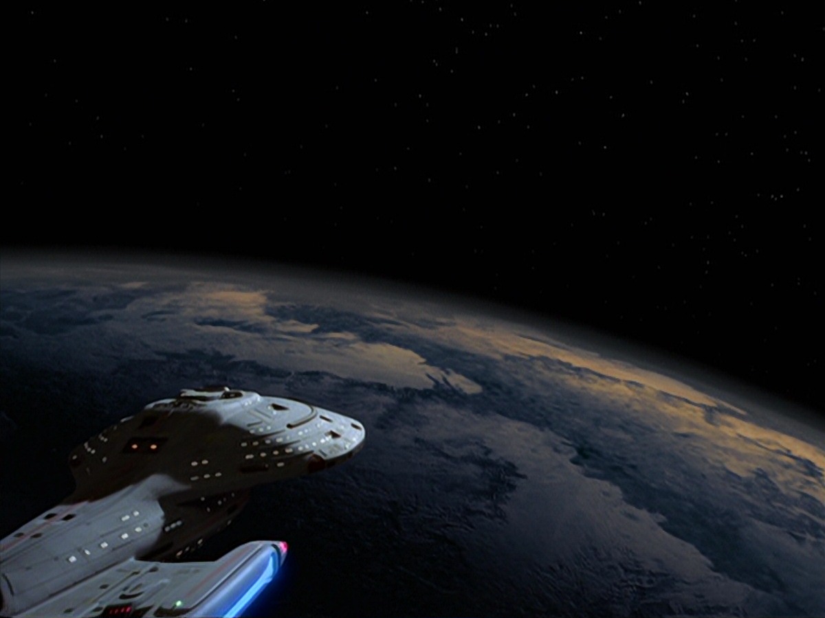 extant_StarTrek_VOY_7x22-NaturalLaw_2164.jpg