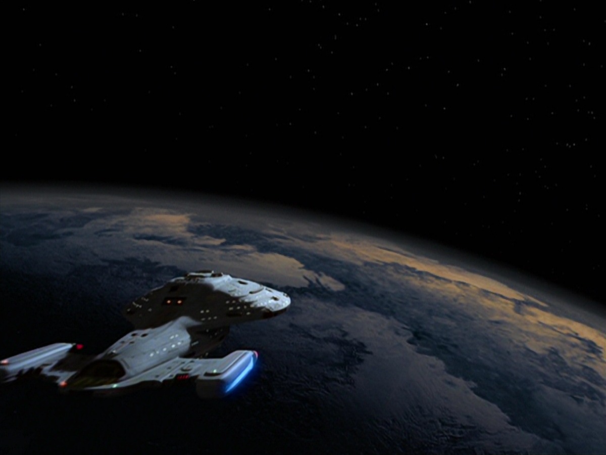 extant_StarTrek_VOY_7x22-NaturalLaw_2167.jpg