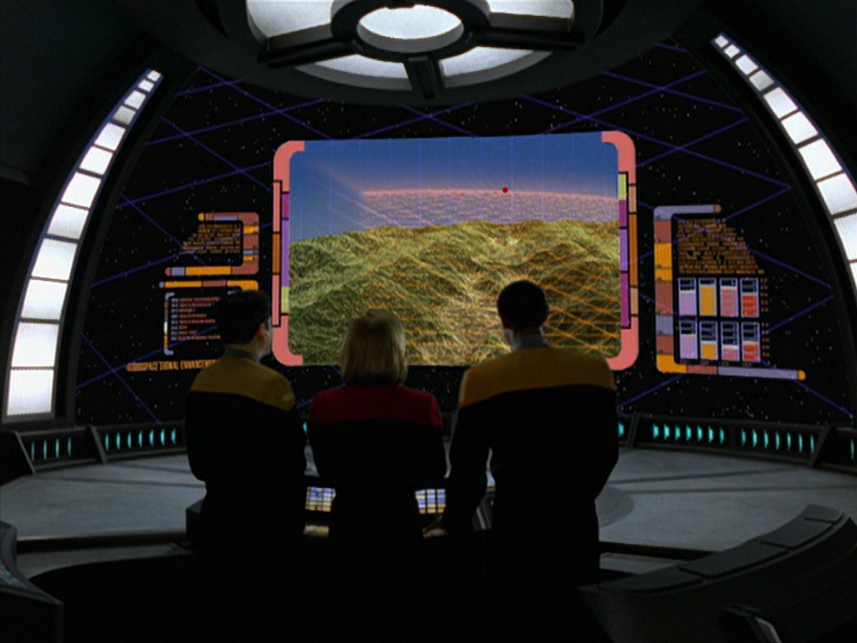 extant_StarTrek_VOY_7x22-NaturalLaw_2216.jpg