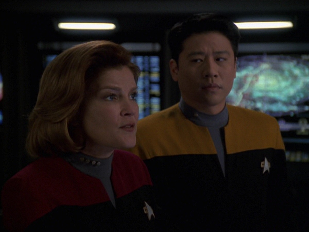 extant_StarTrek_VOY_7x22-NaturalLaw_2227.jpg