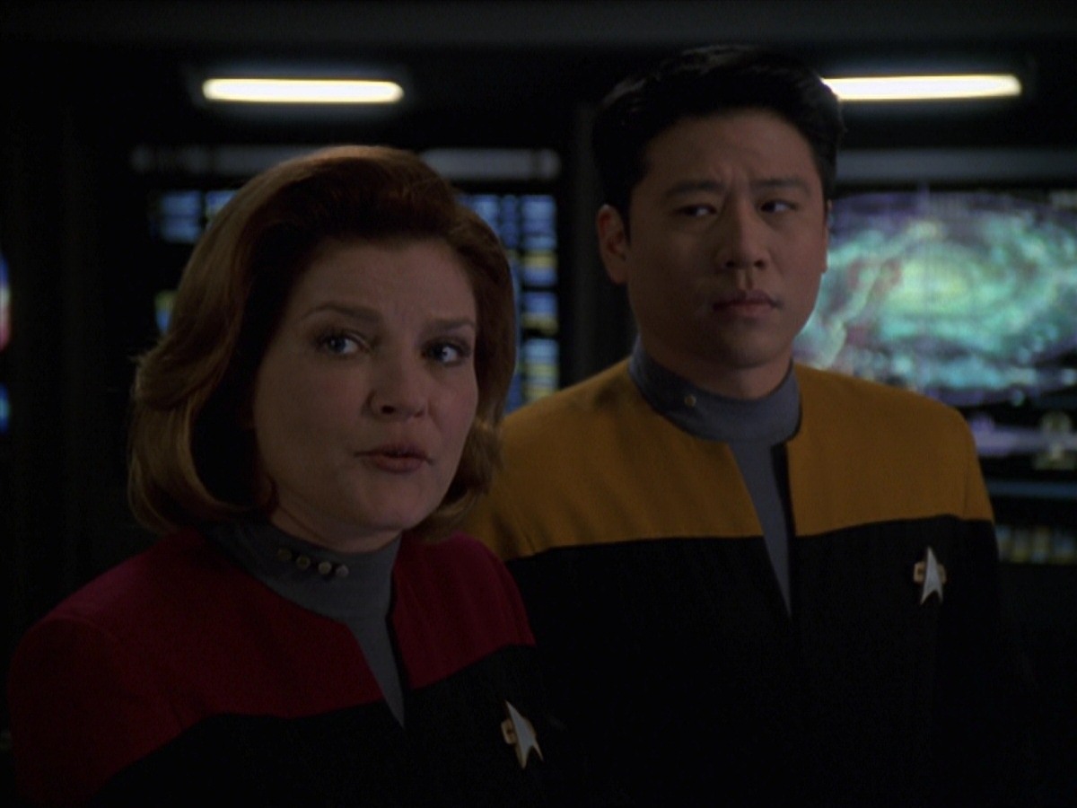 extant_StarTrek_VOY_7x22-NaturalLaw_2228.jpg