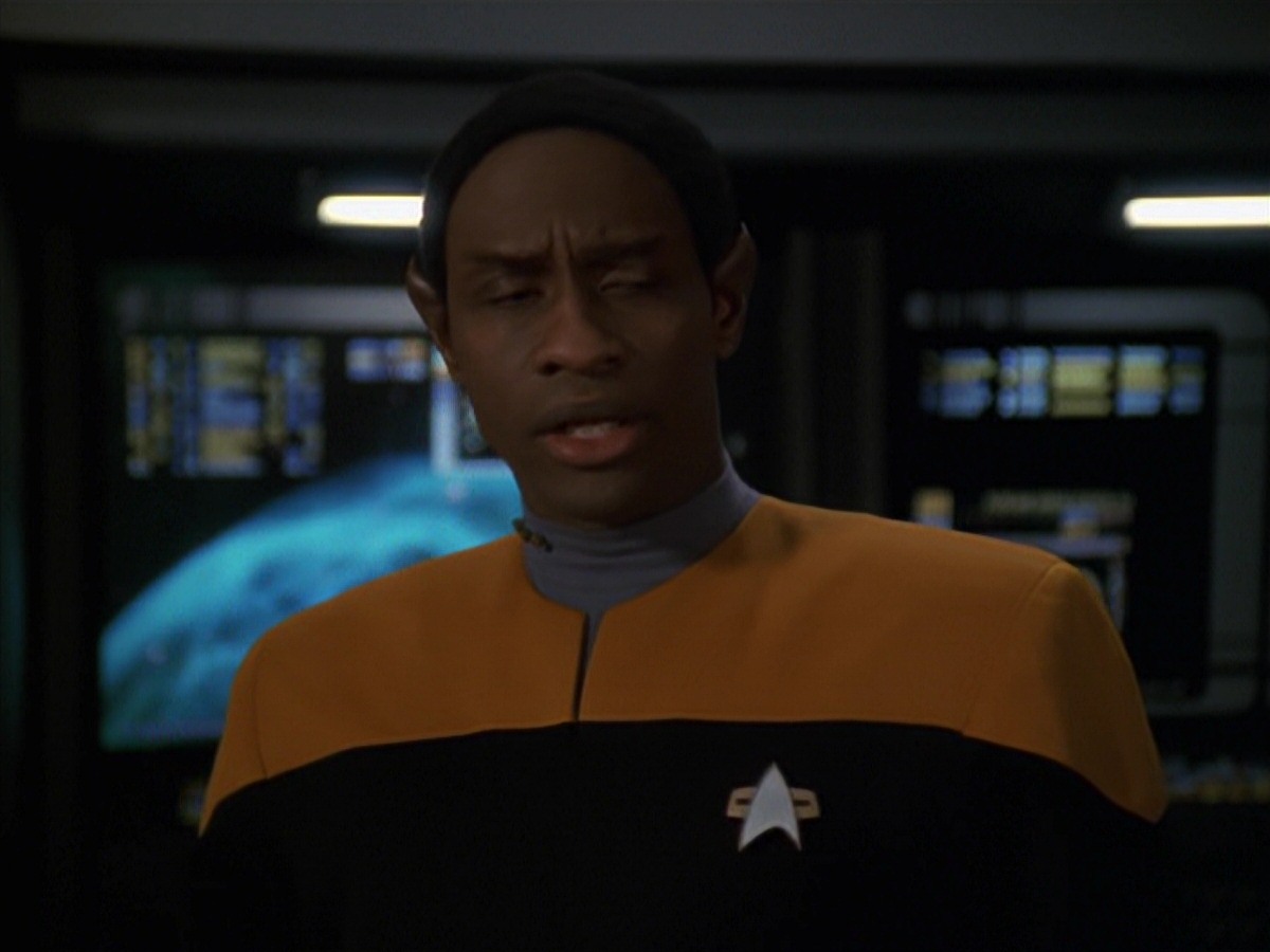extant_StarTrek_VOY_7x22-NaturalLaw_2232.jpg