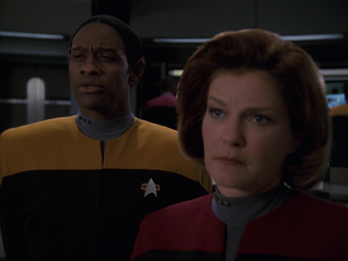 extant_StarTrek_VOY_7x22-NaturalLaw_2308.jpg
