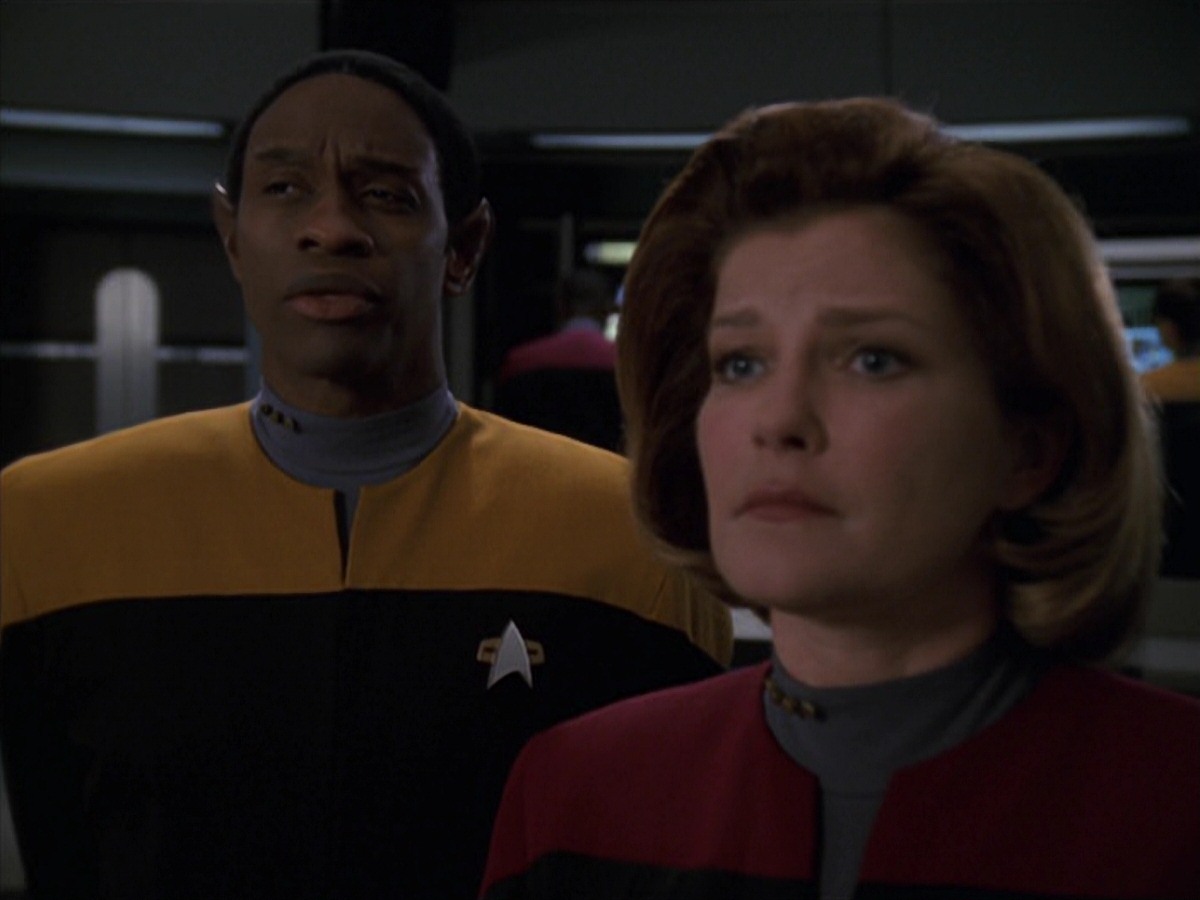 extant_StarTrek_VOY_7x22-NaturalLaw_2343.jpg
