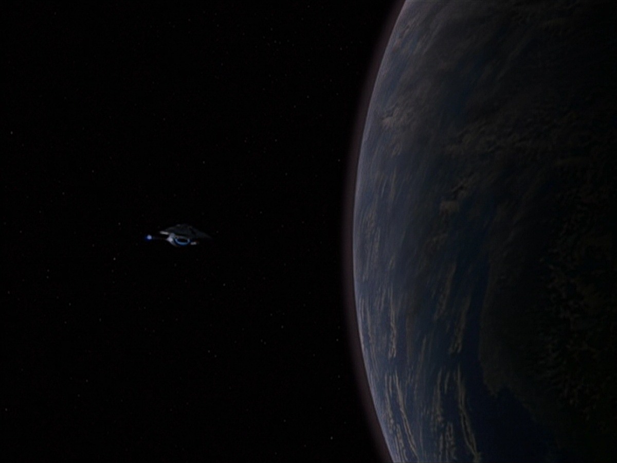 extant_StarTrek_VOY_7x22-NaturalLaw_2366.jpg