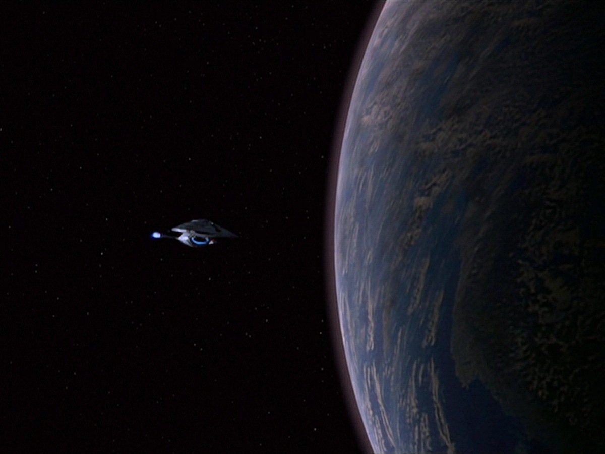 extant_StarTrek_VOY_7x22-NaturalLaw_2370.jpg
