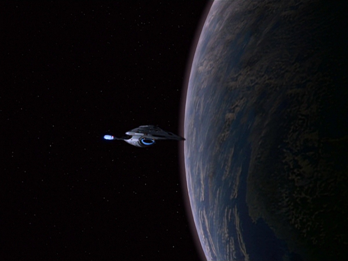 extant_StarTrek_VOY_7x22-NaturalLaw_2375.jpg