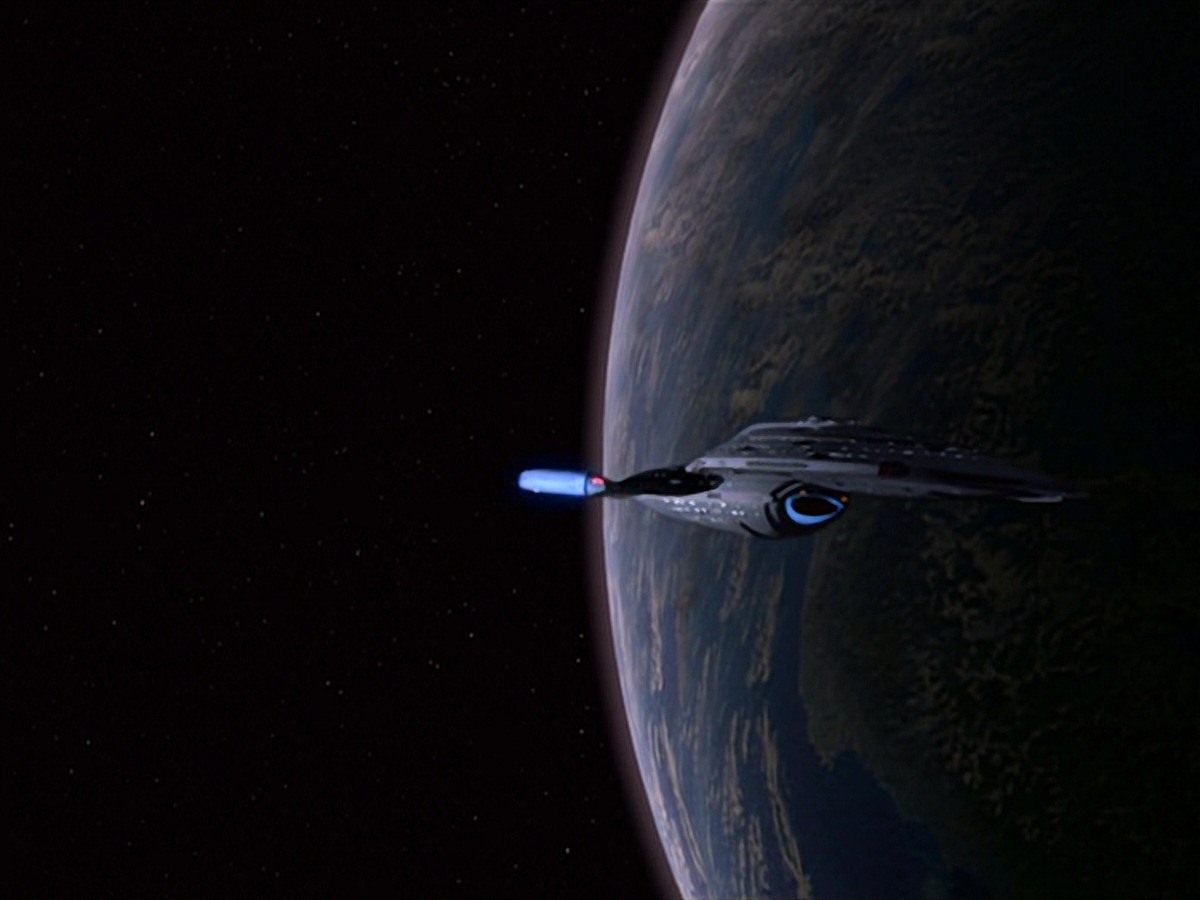 extant_StarTrek_VOY_7x22-NaturalLaw_2380.jpg