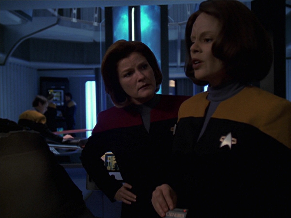 extant_StarTrek_VOY_7x22-NaturalLaw_2416.jpg